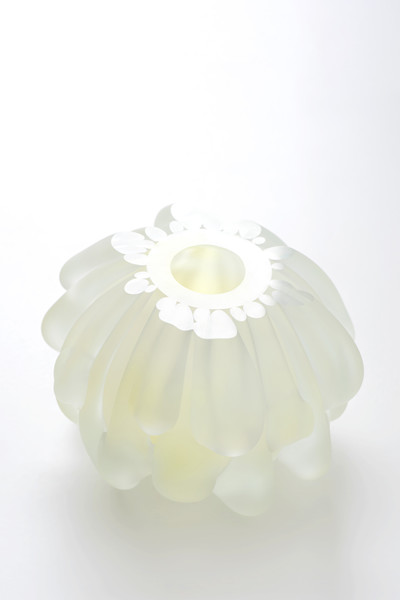 round/yellow 8″H x 10″Dia (20x26cm)