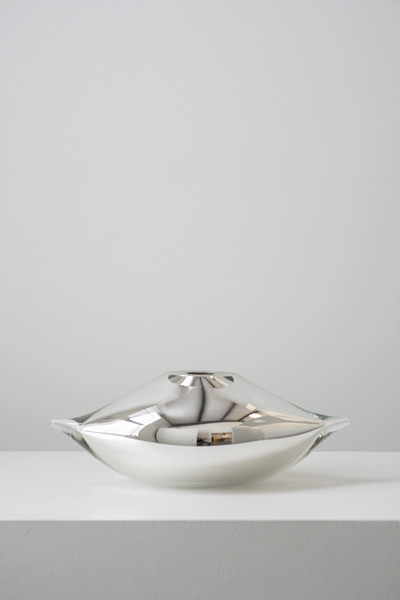short 7″H x 16″W (18x42cm)