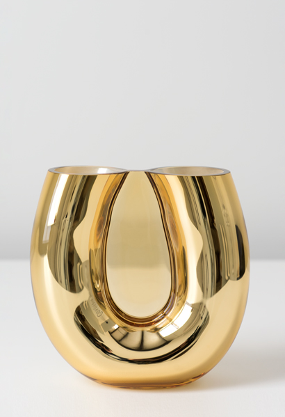 trim/gold 9.5″H x 9″W (24x22cm)