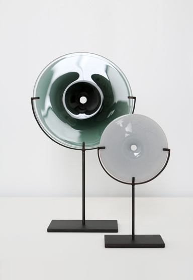 from left: small/smoke 21″H x 12″W (53x30cm), mini/gray 12.5″H x 7″W (32x18cm), both shown w/ dark oxidized steel stand