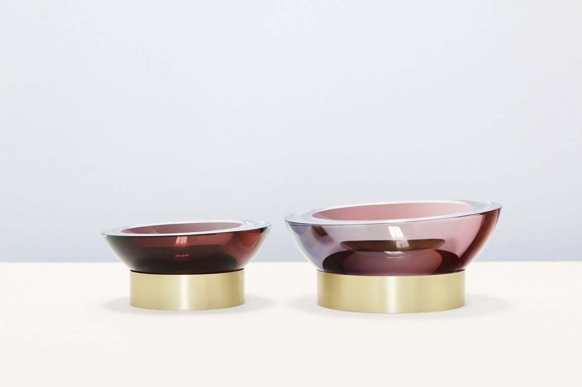 from left: small/plum 8″Dia x 4″H (20x10cm), large/plum 10″Dia x 5″H (25x12cm)